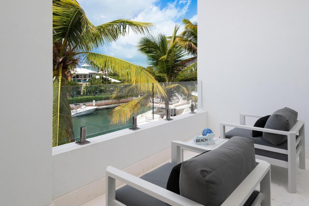 Zenza Boutique Hotel Turtle Cove エクステリア 写真